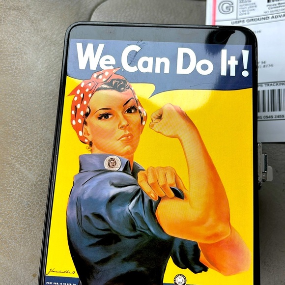 Rosie the Riveter" or the "We Can Do It!" poster, Female empowerment lunchbox - Picture 1 of 5